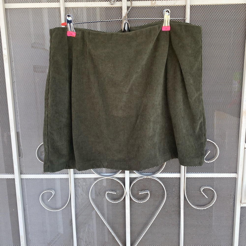 HALARA Olive Corduroy Mini Skirt